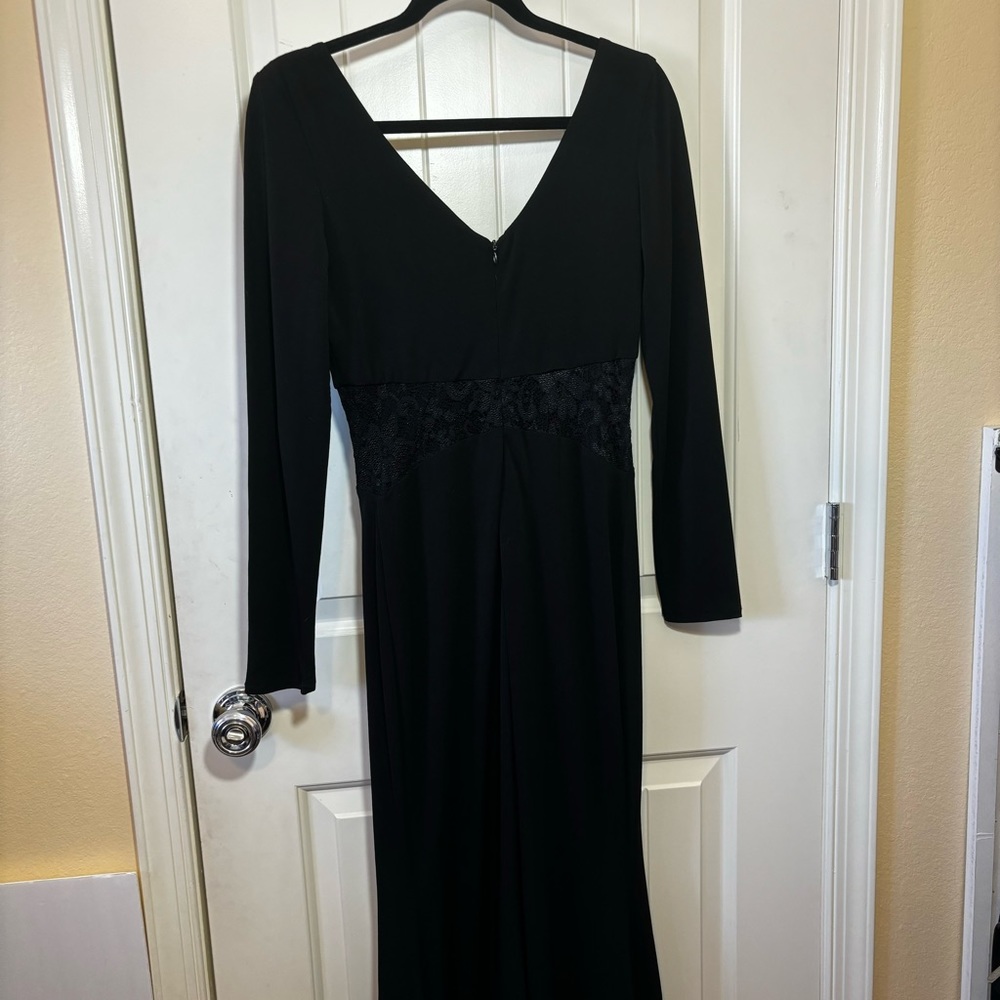 Belle Badgely Mishka Full Length Black gown Lace Inset Size 2   B2